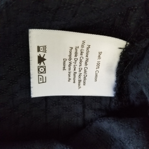 Navy Eddie Bauer Top - Worn Once - Sz Large - Picture 5 of 11